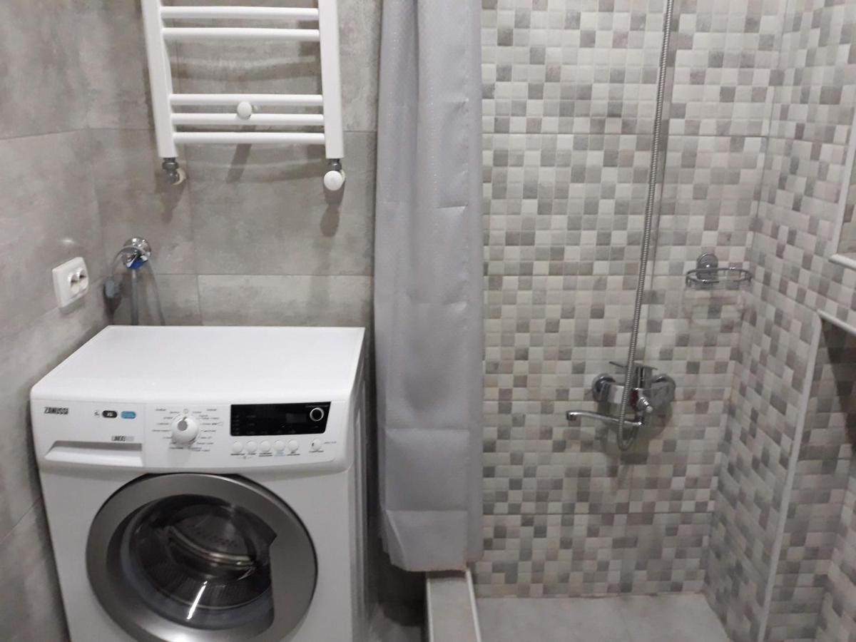 Grigol'S Apartament Tiflis Dış mekan fotoğraf